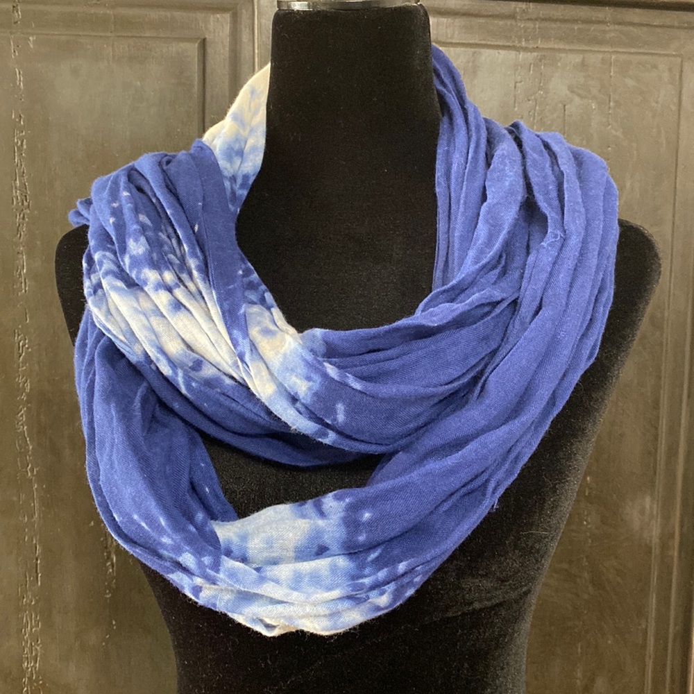Infinity Navy /White Tie-Dye wrap/scarf- one size